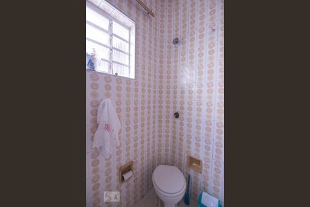 Casa à venda com 185m², 2 quartos e 2 vagasBanheiro Social