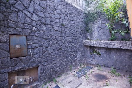 Casa à venda com 185m², 2 quartos e 2 vagasGaragem