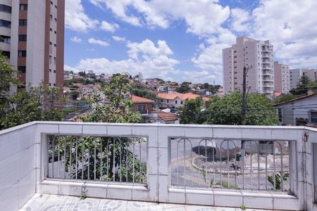 Varanda Quarto 1 de casa à venda com 2 quartos, 185m² em Vila Ipojuca, São Paulo