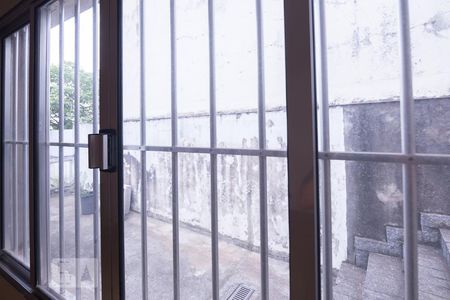 Vista Sala de casa à venda com 2 quartos, 185m² em Vila Ipojuca, São Paulo