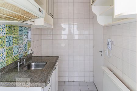 Cozinha de apartamento para alugar com 1 quarto, 34m² em Bela Vista, São Paulo