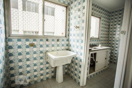 Apartamento para alugar com 94m², 2 quartos e 1 vagaÁrea de Serviço