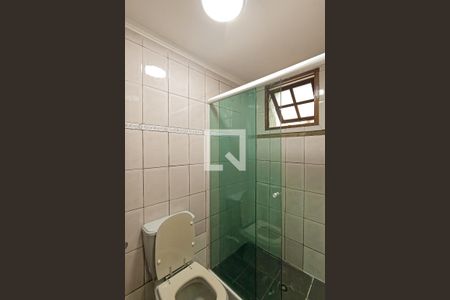 Casa à venda com 380m², 4 quartos e 8 vagasBanheiro 2 do Salão