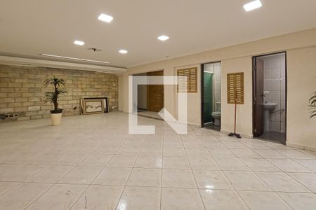 Casa à venda com 380m², 4 quartos e 8 vagasSalão