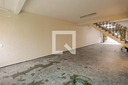 Casa à venda com 380m², 4 quartos e 8 vagasGaragem