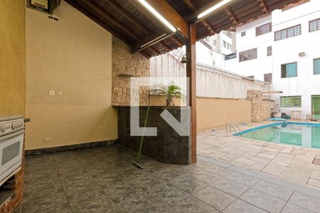 Casa à venda com 380m², 4 quartos e 8 vagasChurrasqueira