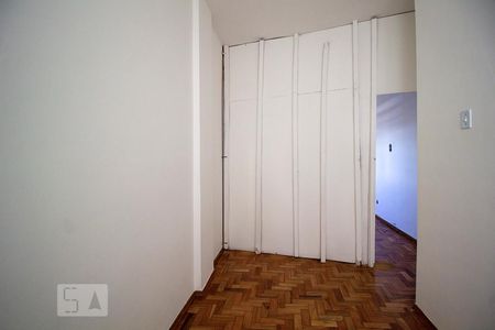 Quarto de apartamento à venda com 2 quartos, 45m² em Centro, Belo Horizonte