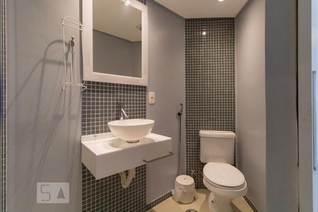 Banheiro de apartamento para alugar com 2 quartos, 56m² em Jardim Paulista, São Paulo