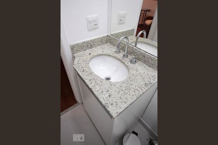 Studio à venda com 38m², 1 quarto e sem vagaBanheiro