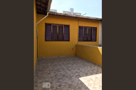Casa para alugar com 105m², 3 quartos e 2 vagas Casa para alugar com 105m², 3 quartos e 2 vagasQuintal