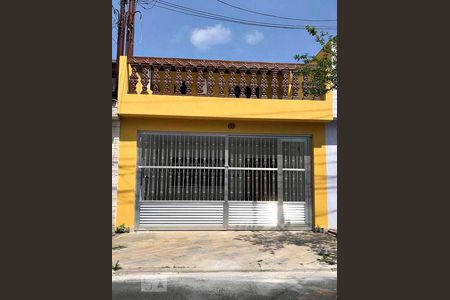 Casa para alugar com 105m², 3 quartos e 2 vagas Casa para alugar com 105m², 3 quartos e 2 vagasFachada