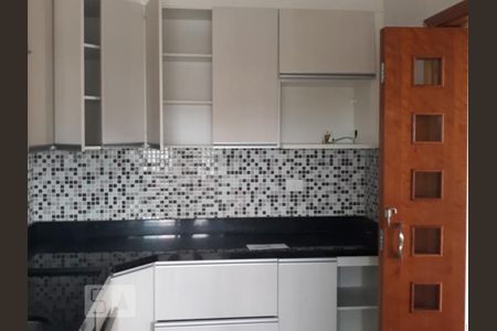 Cozinha de apartamento à venda com 2 quartos, 52m² em São Pedro, Osasco