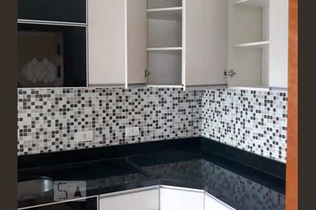 Cozinha de apartamento à venda com 2 quartos, 52m² em São Pedro, Osasco