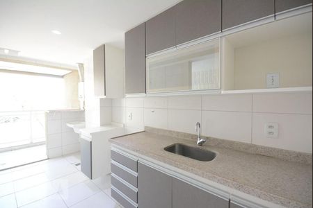 Apartamento à venda com 62m², 2 quartos e 1 vagaCozinha e Área de Serviço