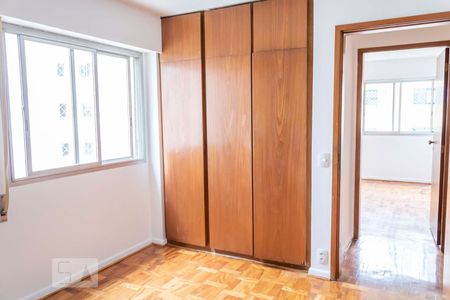 Suíte de apartamento para alugar com 3 quartos, 128m² em Perdizes, São Paulo