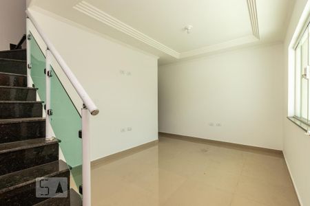 Casa para alugar com 120m², 3 quartos e 2 vagas Casa para alugar com 120m², 3 quartos e 2 vagasSala