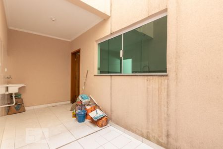 Área de serviço de casa para alugar com 3 quartos, 120m² em Jardim Danfer, São Paulo