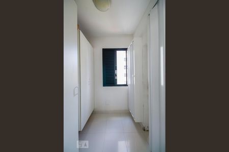 Apartamento para alugar com 200m², 3 quartos e 4 vagas Apartamento para alugar com 200m², 3 quartos e 4 vagasQuarto de serviço