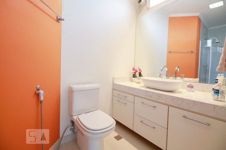 Apartamento para alugar com 200m², 3 quartos e 4 vagas Apartamento para alugar com 200m², 3 quartos e 4 vagasBanheiro do quarto 2