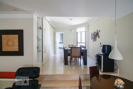 Sala de apartamento para alugar com 3 quartos, 200m² em Vila Gomes Cardim, São Paulo