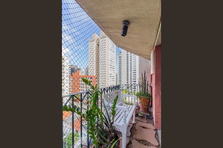 Varanda de apartamento para alugar com 2 quartos, 83m² em Itaim Bibi, São Paulo