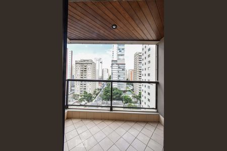 Apartamento à venda com 56m², 2 quartos e 1 vaga Apartamento à venda com 56m², 2 quartos e 1 vagaVaranda