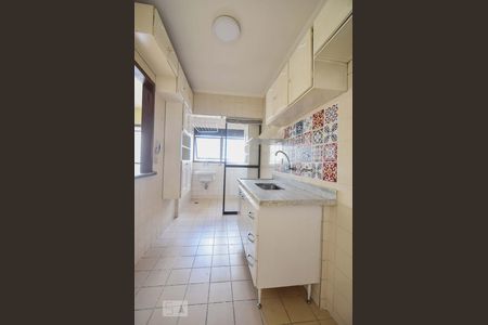 Apartamento à venda com 56m², 2 quartos e 1 vaga Apartamento à venda com 56m², 2 quartos e 1 vagaCozinha