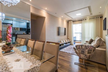 Apartamento à venda com 69m², 2 quartos e 1 vaga Apartamento à venda com 69m², 2 quartos e 1 vagaSala