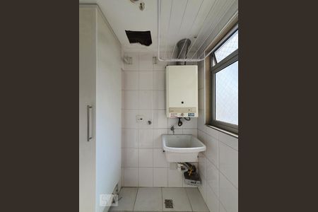 Apartamento à venda com 68m², 2 quartos e 2 vagas Apartamento à venda com 68m², 2 quartos e 2 vagasÁrea de serviço