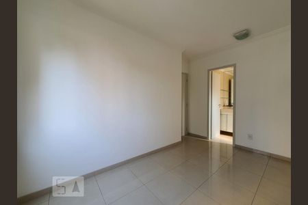 Apartamento à venda com 68m², 2 quartos e 2 vagas Apartamento à venda com 68m², 2 quartos e 2 vagasSuíte