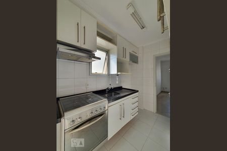 Apartamento à venda com 68m², 2 quartos e 2 vagas Apartamento à venda com 68m², 2 quartos e 2 vagasCozinha