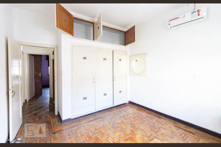 Quarto de casa para alugar com 4 quartos, 300m² em Vila Pereira Barreto, São Paulo