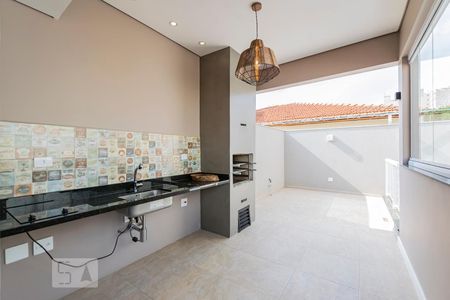 Casa à venda com 215m², 3 quartos e 2 vagasFundos (Cobertura) - Churrasqueira