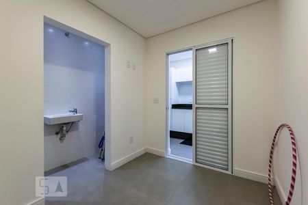 Casa à venda com 215m², 3 quartos e 2 vagas1o. Andar - Quarto de serviço