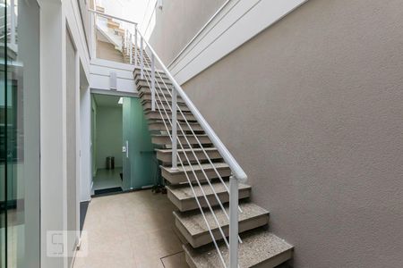 Casa à venda com 215m², 3 quartos e 2 vagas1o. Andar - Acesso aos fundos