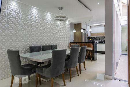 1o. Andar - Sala de casa à venda com 3 quartos, 215m² em Cambuci, São Paulo