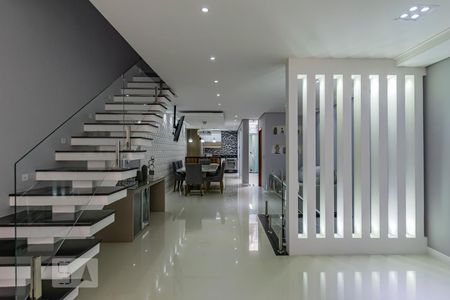 1o. Andar - Sala de casa à venda com 3 quartos, 215m² em Cambuci, São Paulo