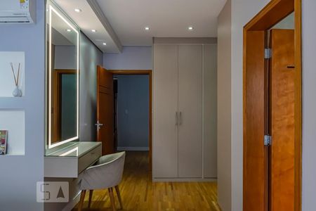 Casa à venda com 215m², 3 quartos e 2 vagas2o. Andar - Quarto 3 - Suíte