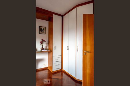 Apartamento à venda com 187m², 3 quartos e 3 vagas Apartamento à venda com 187m², 3 quartos e 3 vagasSuíte 2