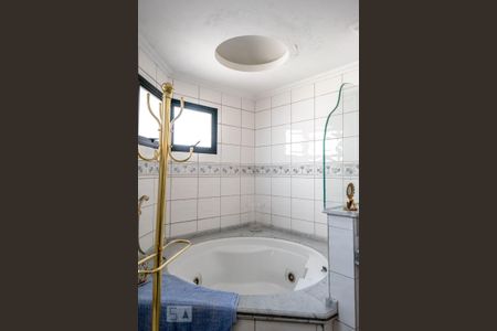 Apartamento à venda com 187m², 3 quartos e 3 vagas Apartamento à venda com 187m², 3 quartos e 3 vagasBanheiro 1 - Suíte