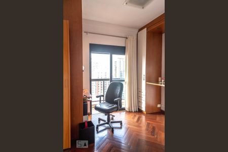 Apartamento à venda com 187m², 3 quartos e 3 vagas Apartamento à venda com 187m², 3 quartos e 3 vagasSuíte 2