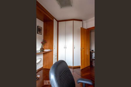 Apartamento à venda com 187m², 3 quartos e 3 vagas Apartamento à venda com 187m², 3 quartos e 3 vagasSuíte 2