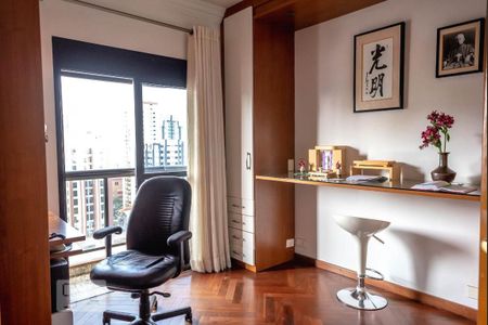 Apartamento à venda com 187m², 3 quartos e 3 vagas Apartamento à venda com 187m², 3 quartos e 3 vagasSuíte 2