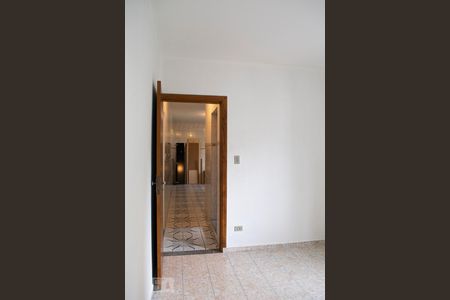 QUARTO 1 de casa para alugar com 2 quartos, 75m² em Jardim Paraíso, São Paulo