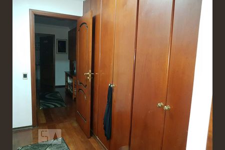 Dormitório 1 de casa à venda com 3 quartos, 600m² em Parque Continental, Osasco