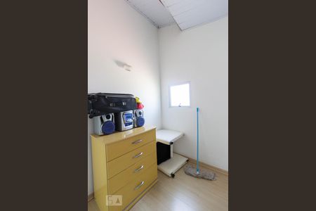 Casa à venda com 275m², 5 quartos e 6 vagasQuarto de Serviço