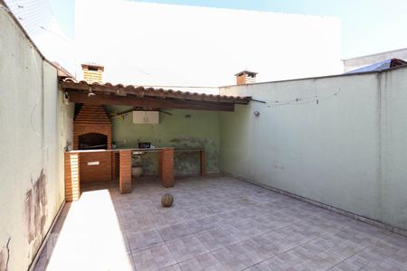 Casa à venda com 275m², 5 quartos e 6 vagasChurrasqueira