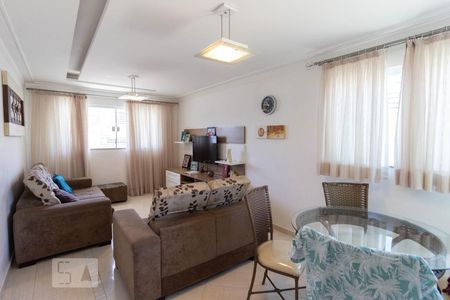 Sala de casa à venda com 5 quartos, 275m² em Vila Cruz das Almas, São Paulo