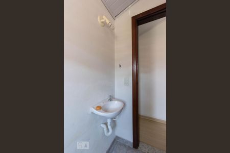 Casa à venda com 275m², 5 quartos e 6 vagasBanheiro