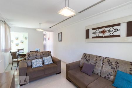 Sala de casa à venda com 5 quartos, 275m² em Vila Cruz das Almas, São Paulo